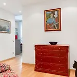 Piazza Oberdan Patio Apartment