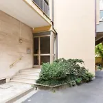 Piazza Oberdan Patio Apartment