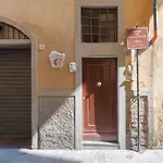 Medieval Tower House Near Ponte Vecchio - Florence