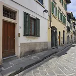 Oltrarno Modern Apartment In Florence
