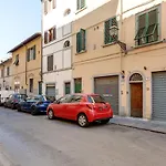 Zita Apartment By Mamo Florence