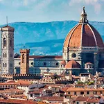 Ponte Vecchio Elegante Domus
