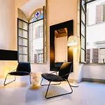 Ponte Vecchio Elegante Domus