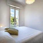 Yid Buonvicini Design Apt In Florence Out Of Ztl