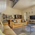 Charming Apartment In Oltrarno