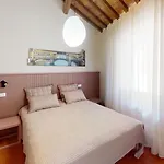 Santa Croce Historical Apartment By Florence Sweet Homes