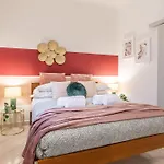 Wine Apartments Florence Vernaccia