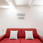 Mona Lisa - Boutique Home In Florence