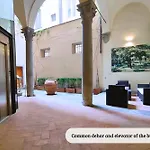 Raffaello Apartment With Fireplace In Oltrarno