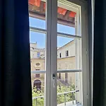 Third Floor San Lorenzo Apartment