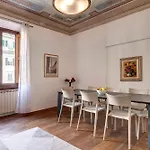 Pisana Apartment By Mamo Florence
