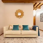 Via Sant\'Egidio, 3 Florence - Spacious And Bright Just 300Mt From The Duomo