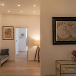 Apt Deluxe In The Heart Of City