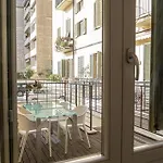 Apt Deluxe In The Heart Of City