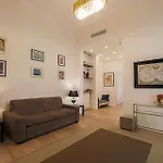 Apt Deluxe In The Heart Of City