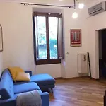 Charming Hilltop 80M Apartment Close To Center And Eui