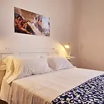 Venere Supercentral B&B