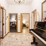 La Farina Suite Home