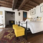 Hemeras Boutique House Servi