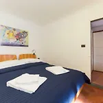 David Museum 6 Sleeps Apartment
