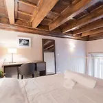 Scala Apartments Via Borgo Pinti