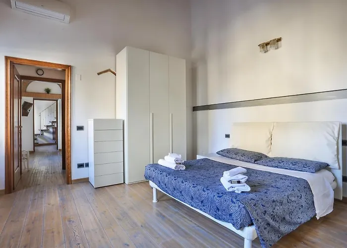 Uffizi Suite II In Florence-Hosted By Sweetstay