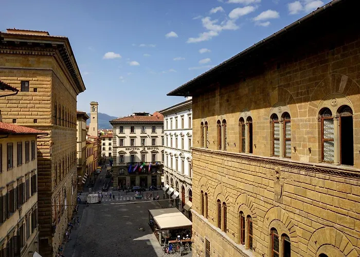 Strozzi Square Amazing House