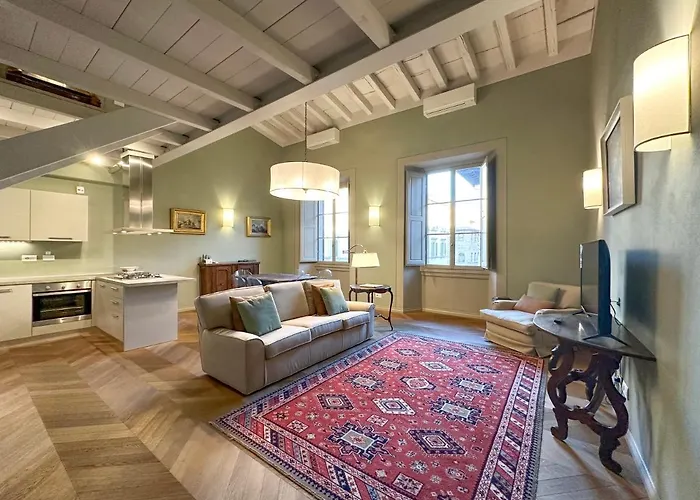 Penthouse In Palace Strozzi