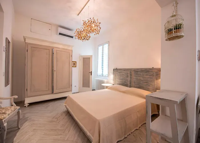 Lanza Apartment By Mamo Florence