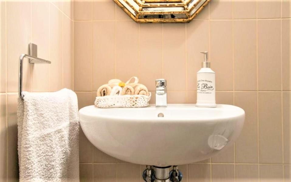 Apartment Charming Cavour Heart Of *