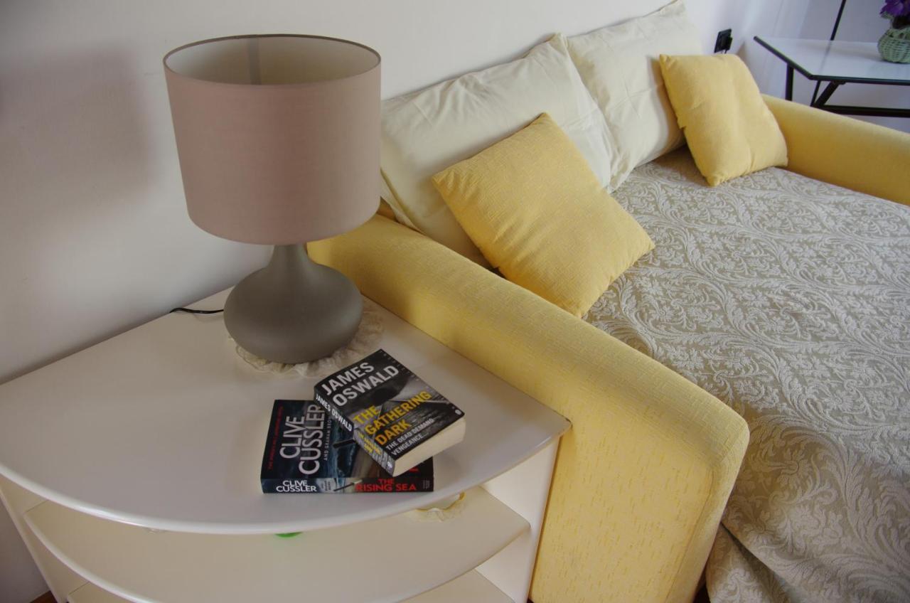 Apartment Artisti In With Great A/c *