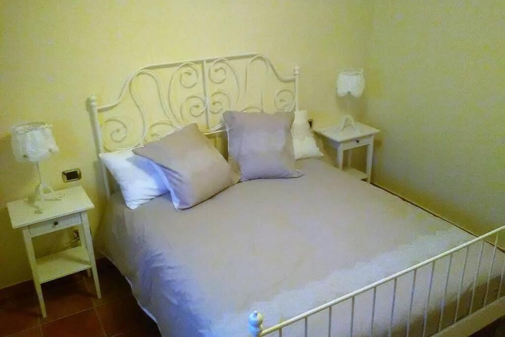 Charming Family With Private Garage Apartment