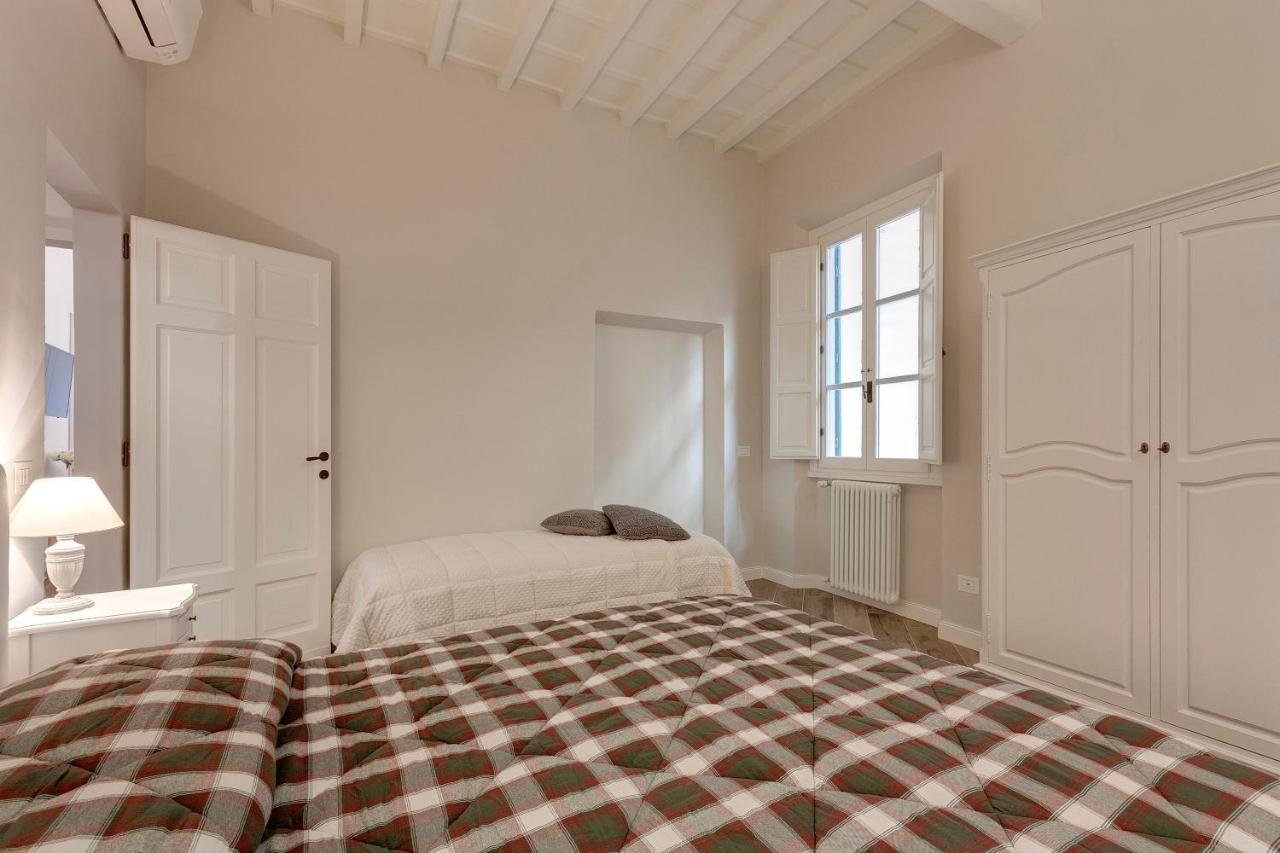 Lambert Apartment