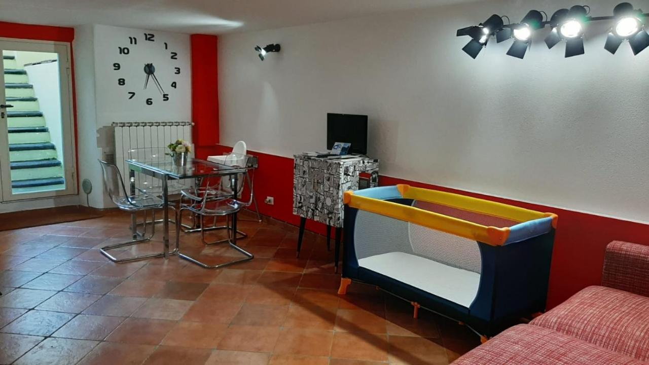 Movie Star With Garden Apartment *