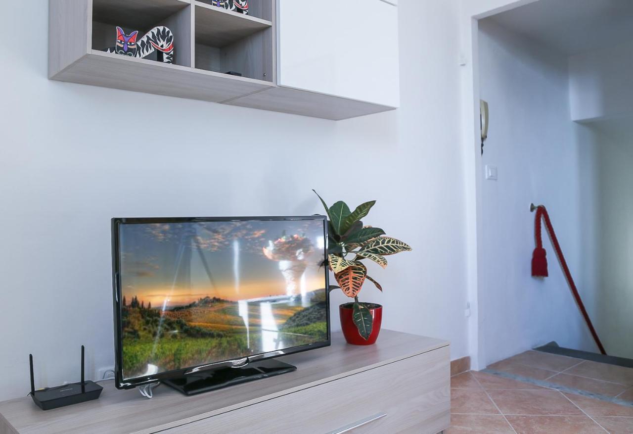 - Battilana Terrace Apartment *