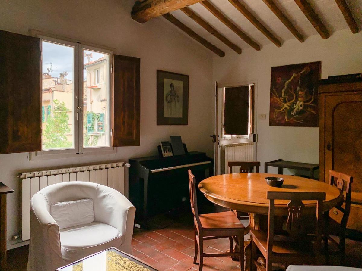 Quiet House In The Historic Heart Of - Ruote *
