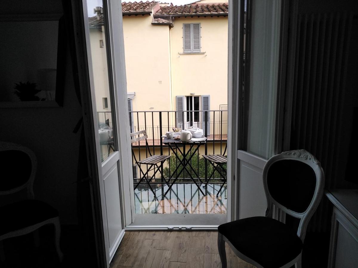 In San Frediano * Florence