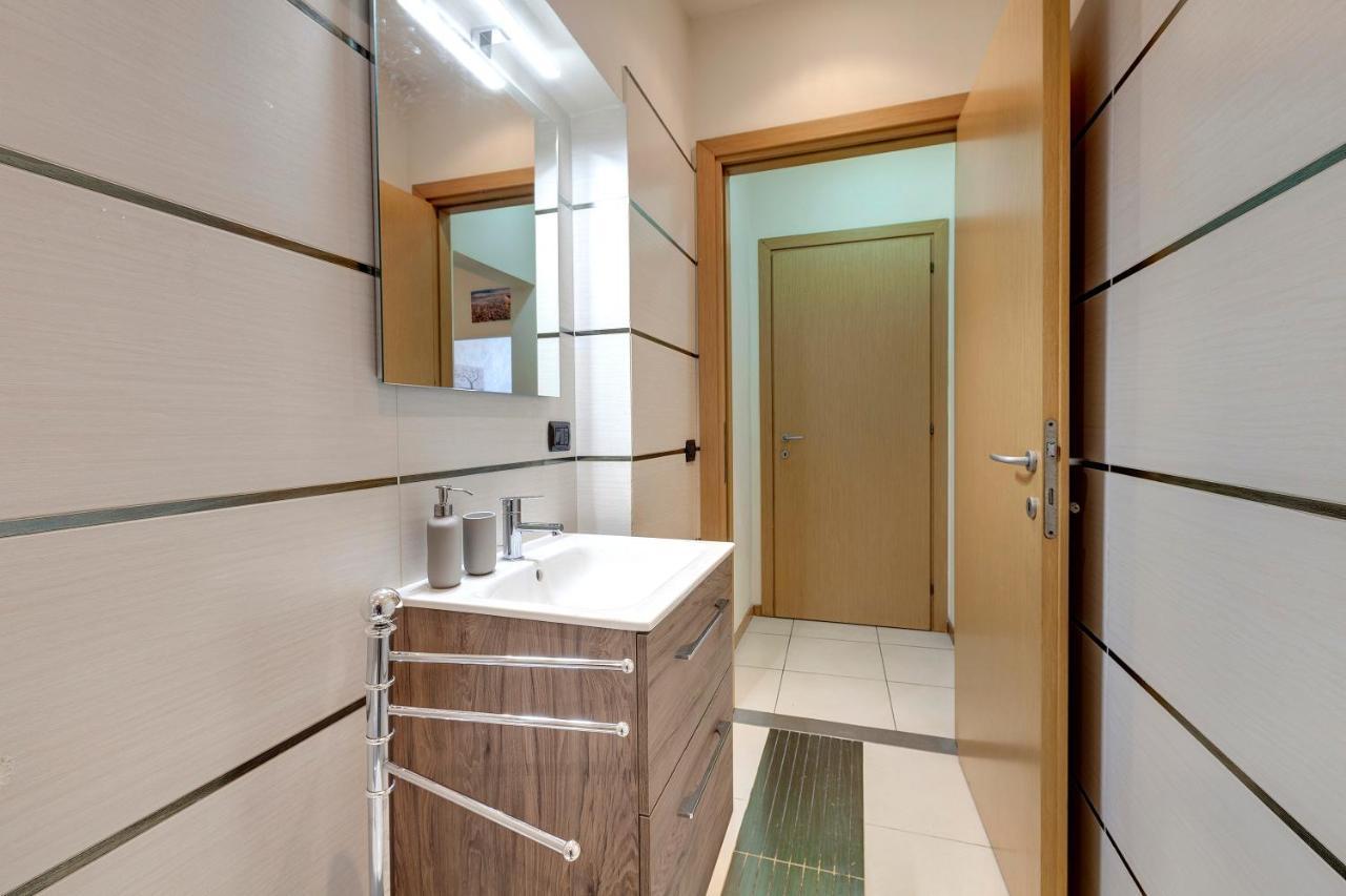 Apartment Charlize By Mamo *