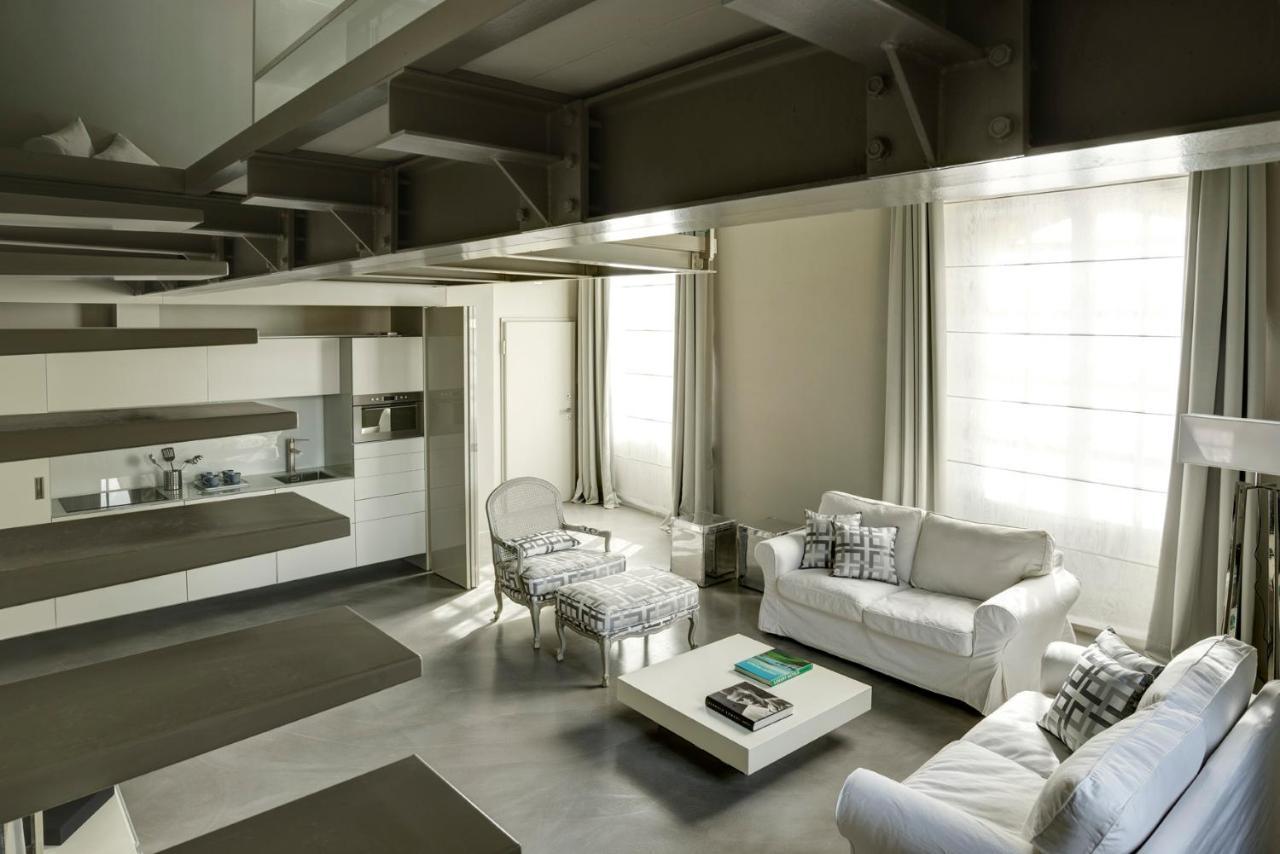 Strozzi Square Amazing House *