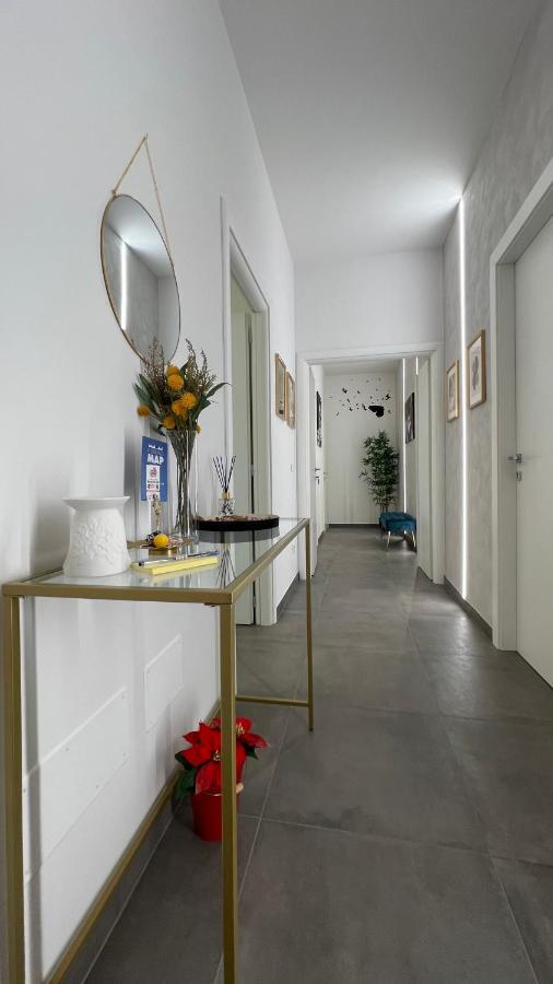 Kinga Cavour Apartment Florence