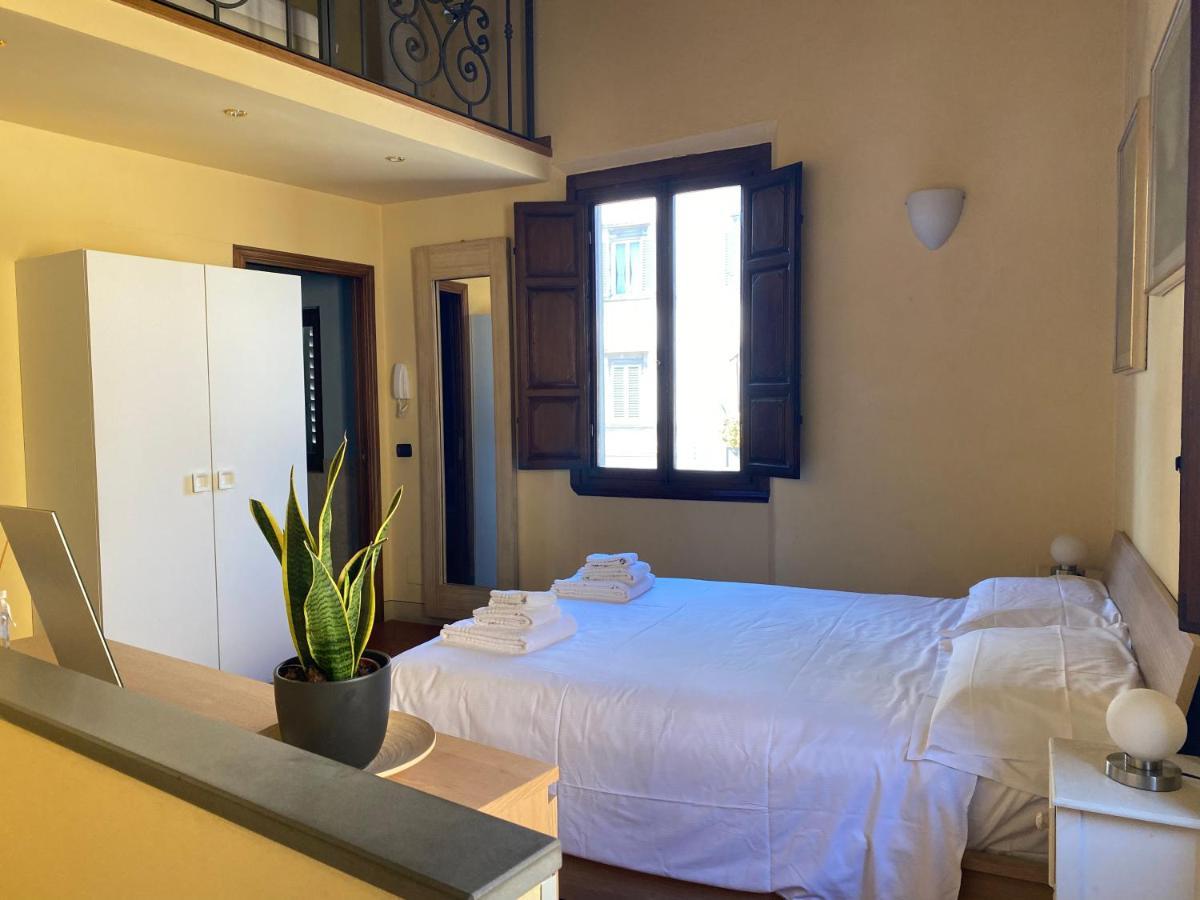 Cozy Classic Italian House Near Santa Croce, On The Lungarno Firenze