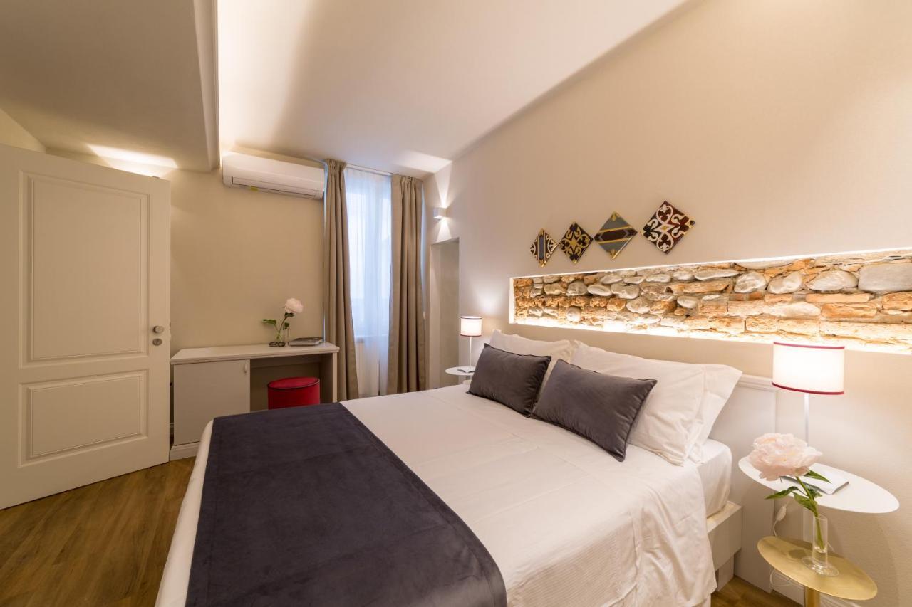 Atelier Altafronte * Florence
