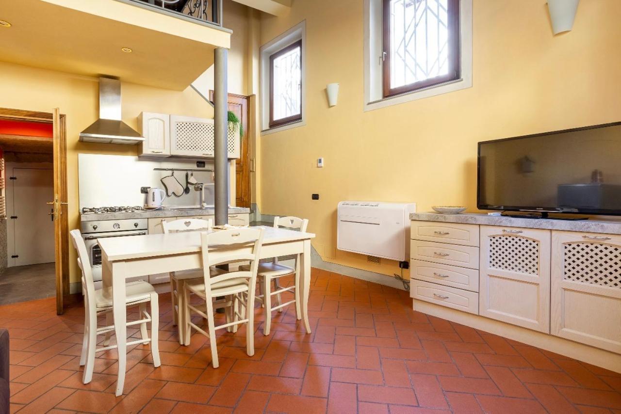 Cozy Classic Italian House Near Santa Croce, On The Lungarno * Firenze