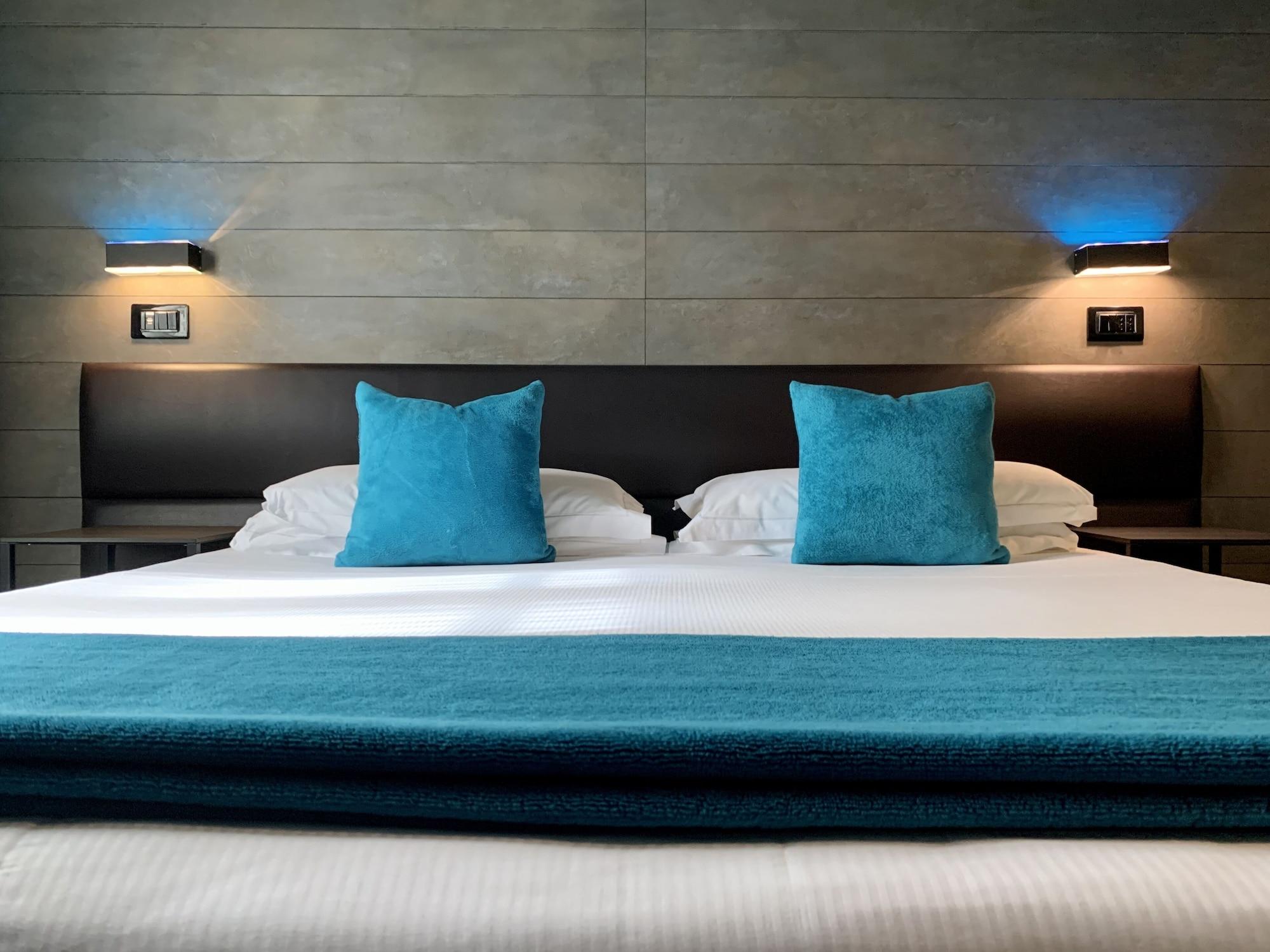 Globus Urban Hotel