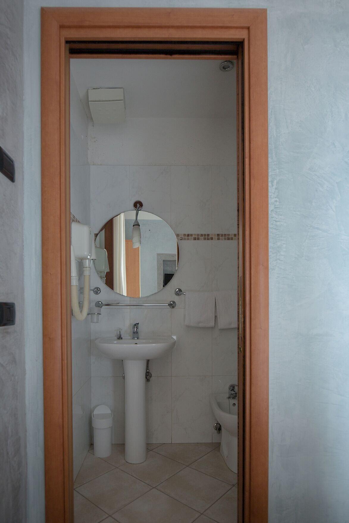 Angelica Hotel 2*