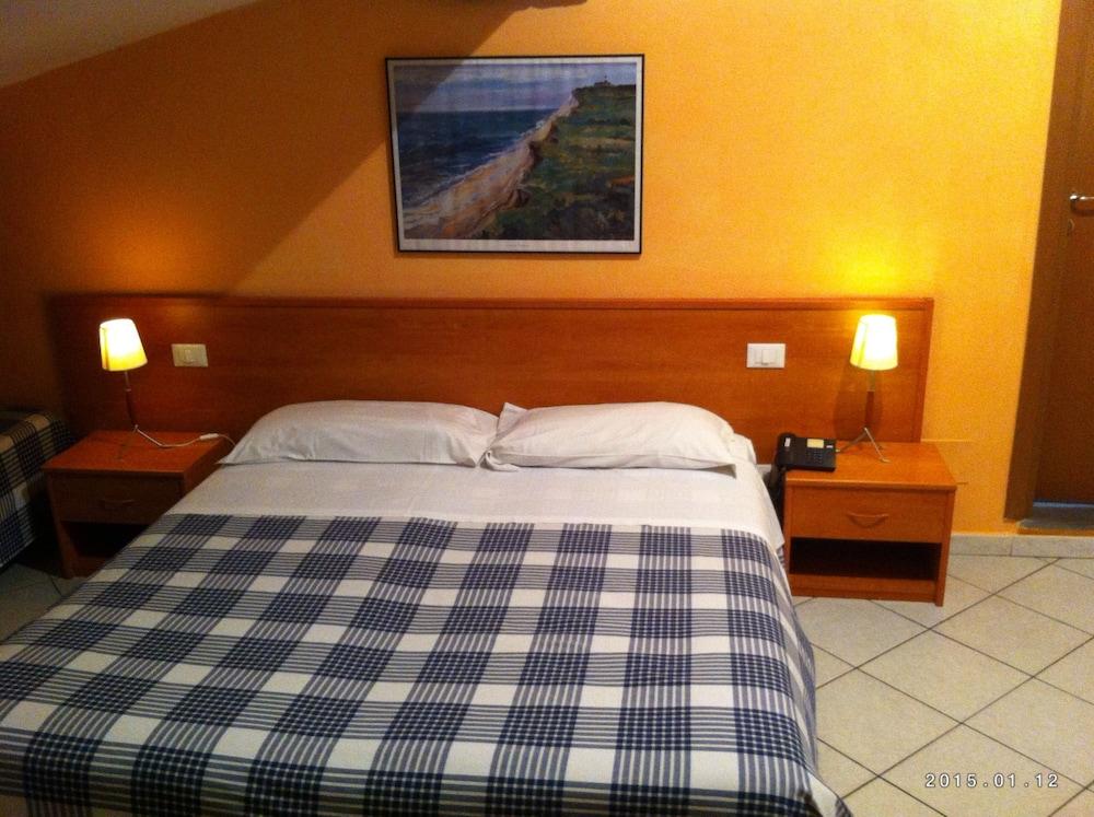 Hotel Leopolda 3*