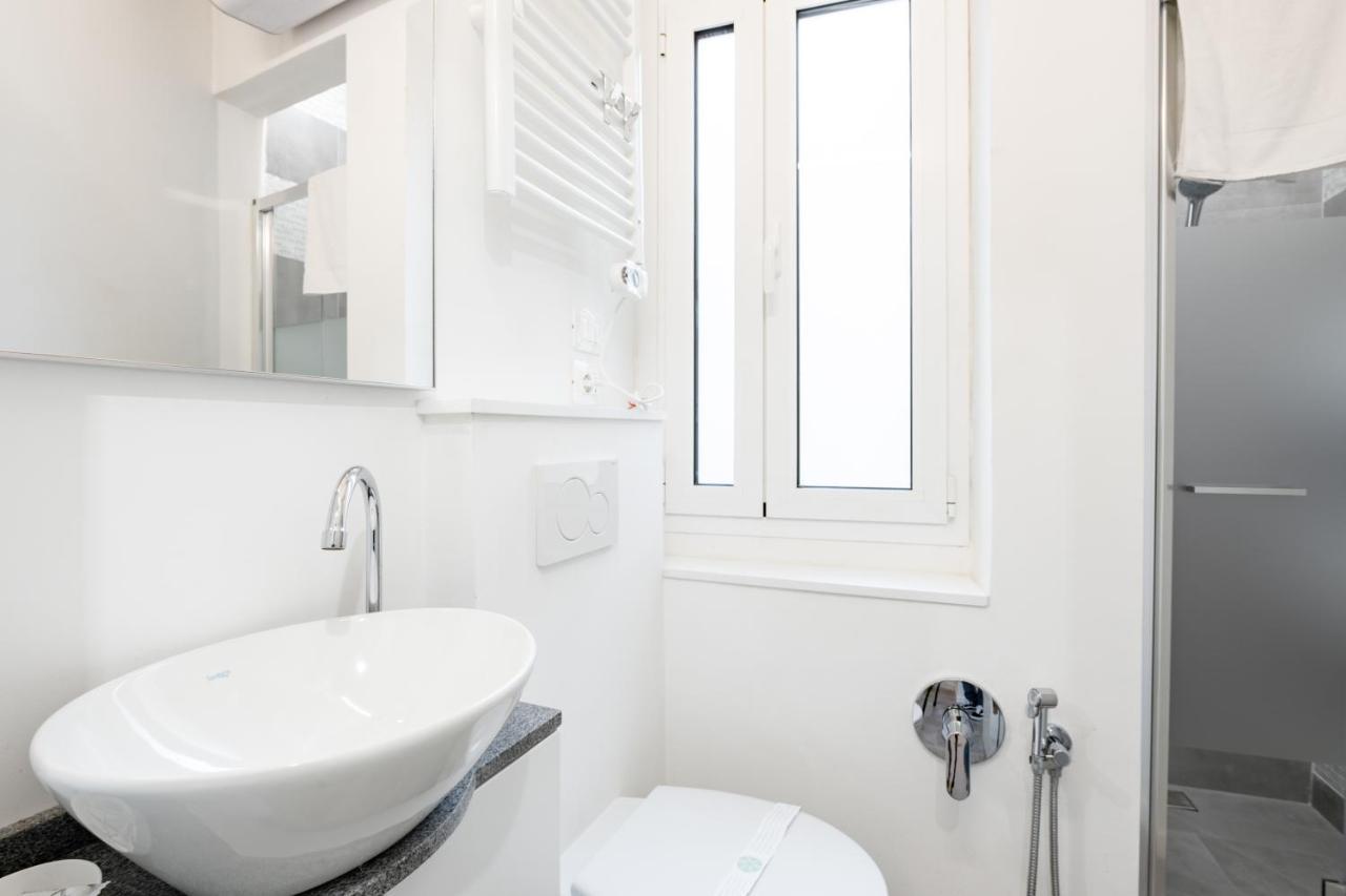 Apartment Viuzzo 7 - White Florence