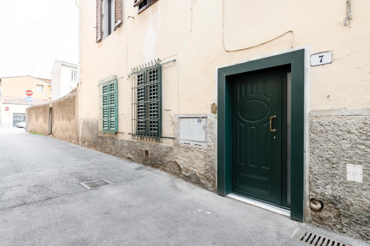 Viuzzo 7 - White Apartment