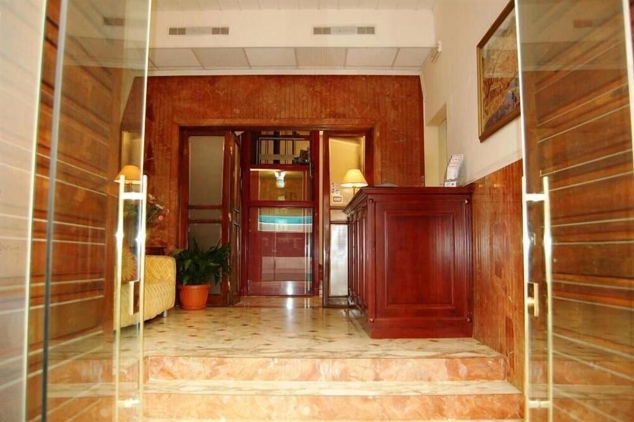 Astor Hotel 3*