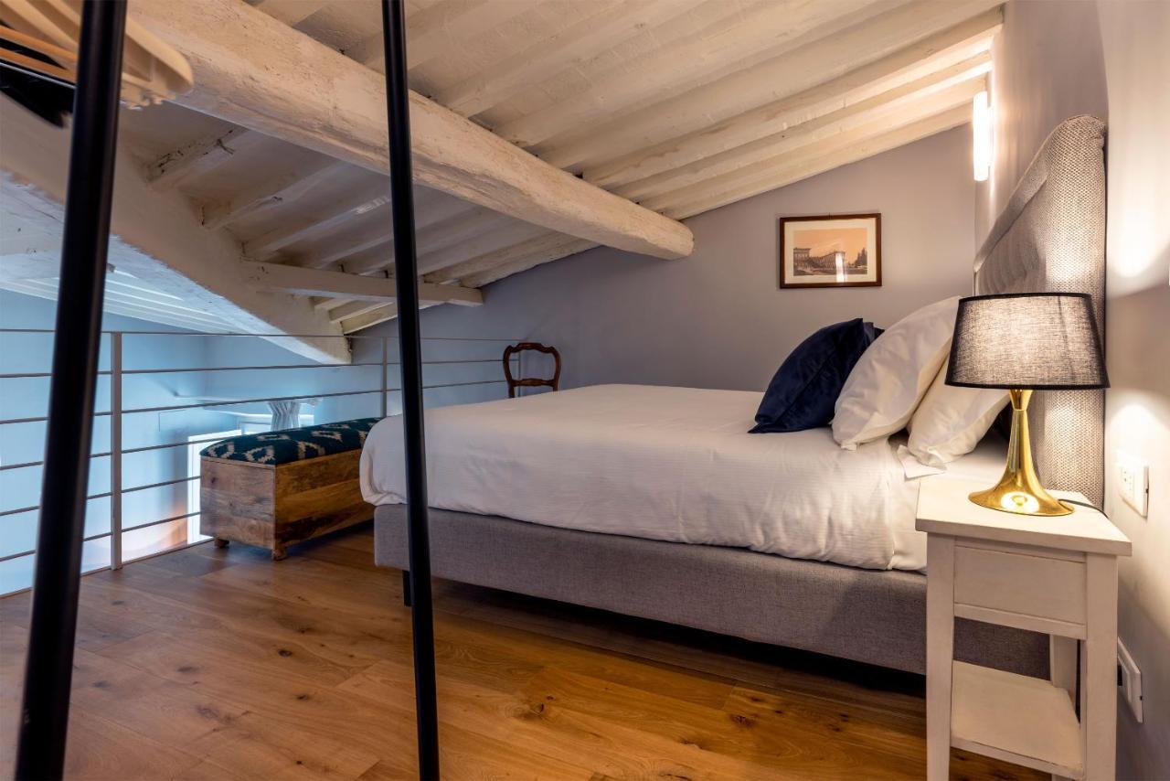 Apartment Genteel Piazza Pitti Florence
